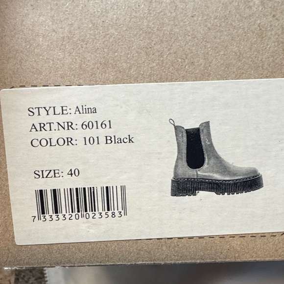 NWT Ten Points Black Alina Chelsea Boots - Picture 11 of 11